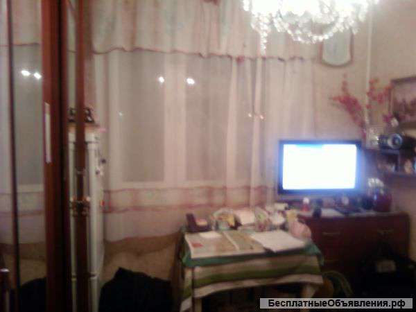 Изолированную комнату