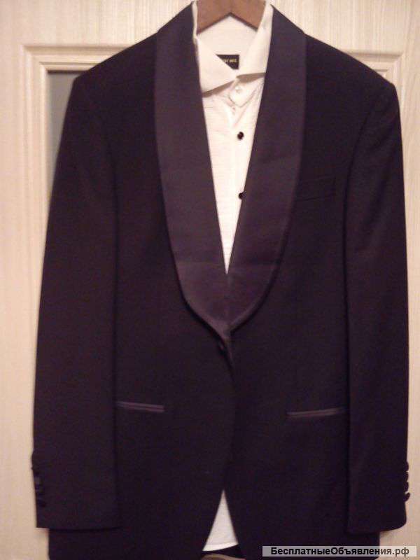 Новый смокинг-костюм (Италия)