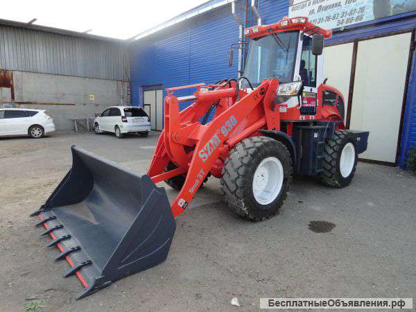 Фронтальный погрузчик SZM 930.В наличии