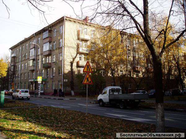 3к.кв. у м.Академическая.