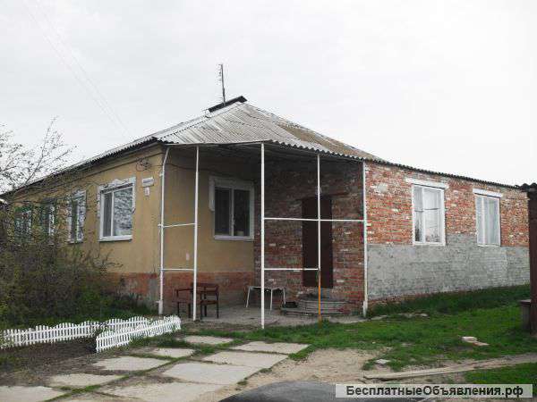 Недорогой дом с садом и участком земли