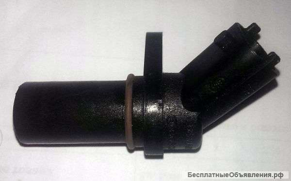 Датчик оборотов двигателя/положения коленвала 0261210151, 20513343, 21426987