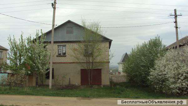 Дом 240 кв.м., 6 сот.