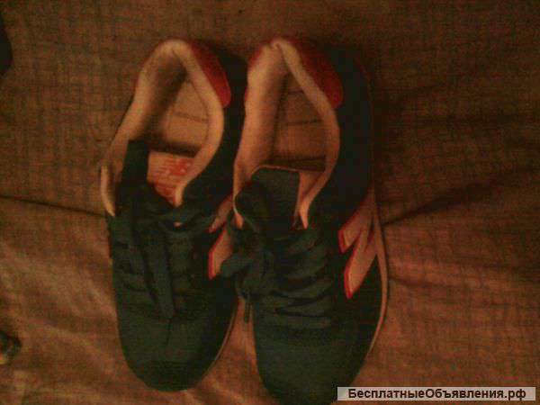 Кроссовки
