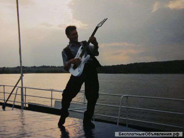 Преподаватель гитары