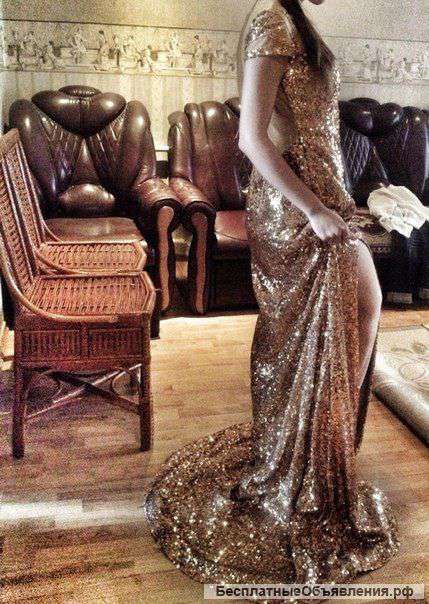 Шикарное вечернее золотое платье