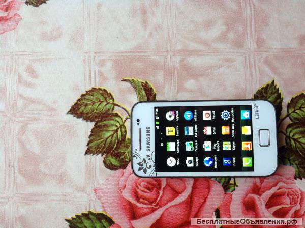 Мобильный телефон Samsung GT-S5830i la fleur