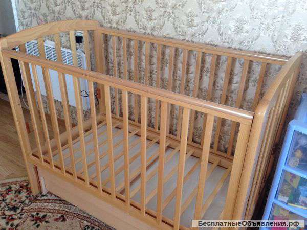 Детская кроватка