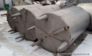 Емкости нержавеющие, объем 2 куб.м.