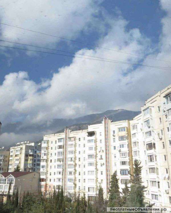 Двухкомнатной квартиры в Ялте