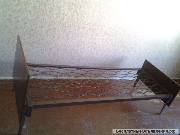 Кровать металлическая односпальная холостяку. , Торг.