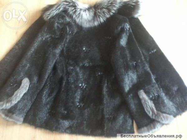 Полушубок из меха нутрии и чернобурки