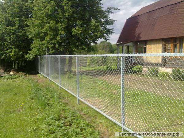 Забор из сетки-рабицы (натяжного и секционного типа)