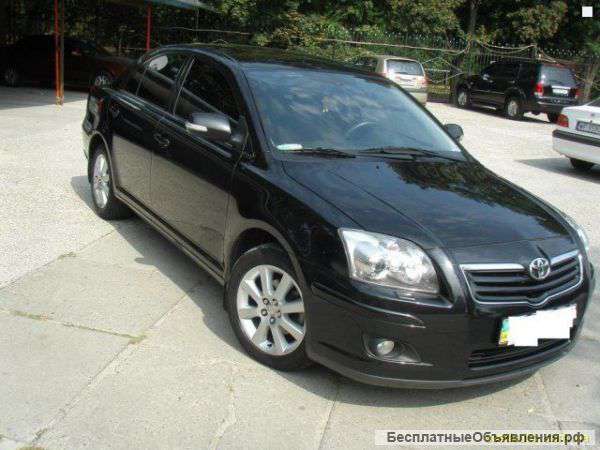 Водитель с личным авто Тойота Авенсис