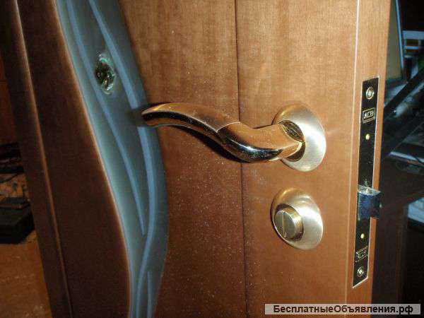 Установка межкомнатных дверей с 1996 года