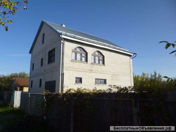 Дом и 12 соток земли