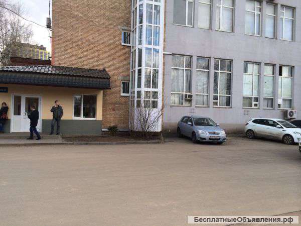 Сдаются в аренду офис: 94 кв.м (3 кабинета)