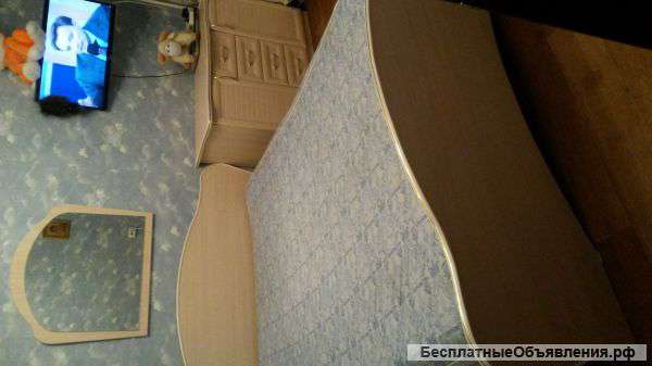 Спальный гарнитур