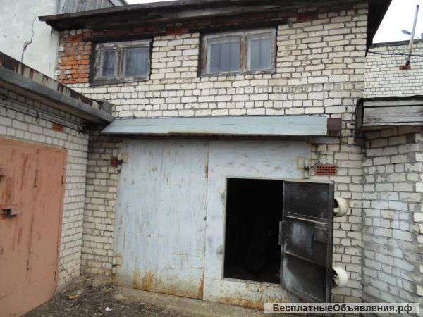 Гараж около ТЦ "Фантастика"