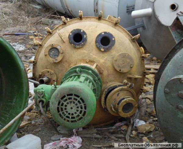 Реактор эмалированный, объем 1,6 куб.м.