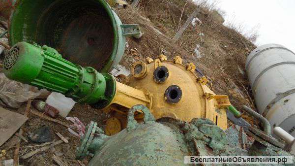 Реактор эмалированный, объем 1,6 куб.м.