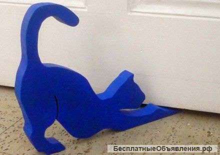 Держатель двери резной деревянный Кошка