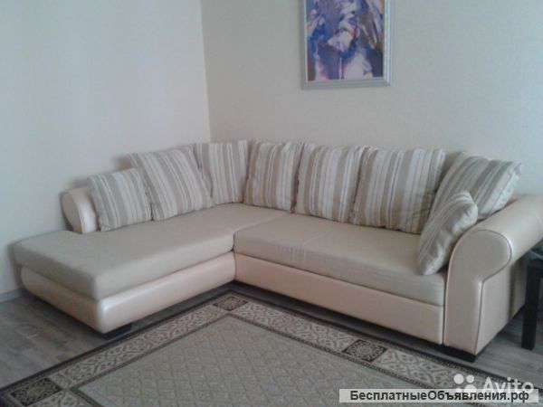Большой угловой диван