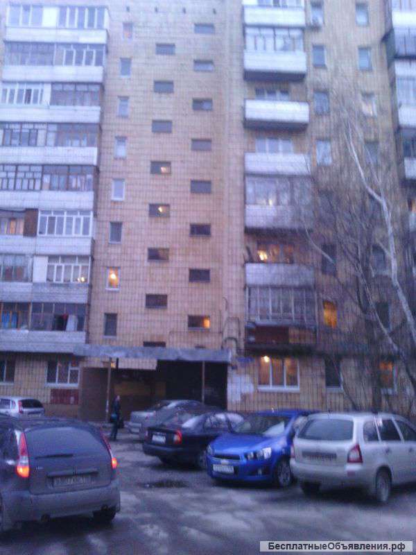 Максимова,4а,1 комнатнная