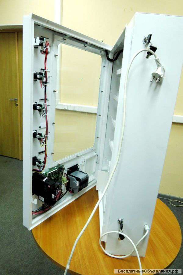 Снековый торговый автомат SM MINI