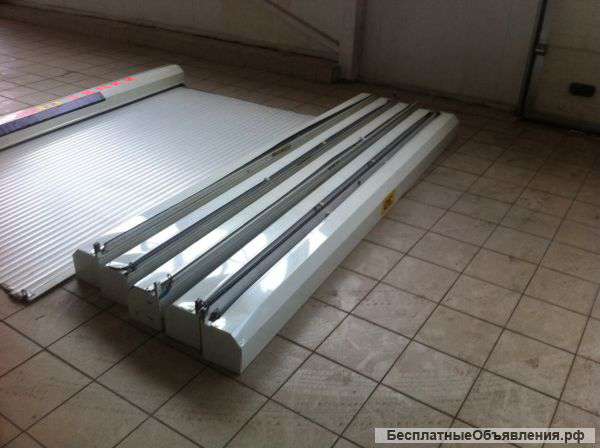 Торговые жалюзи б/у