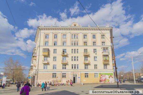 Комната 17 метров, у метро