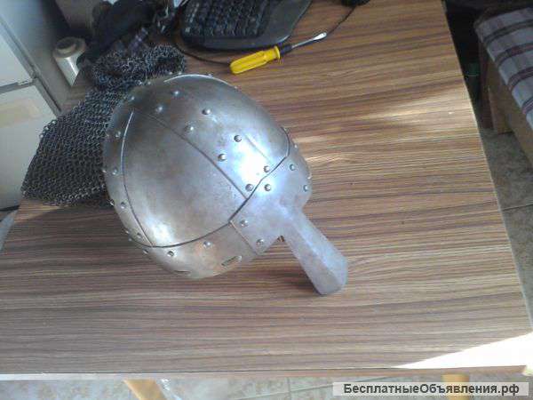 Клёпаный шлем Spangenhelm