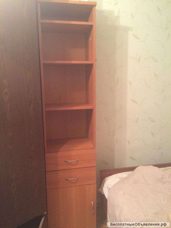 Высокий стеллаж