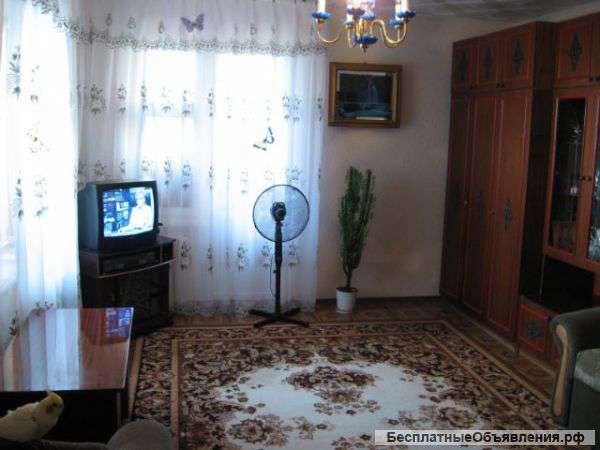Сдаётся на летний период чистая,уютная 1 комнатная квартира в Алуште