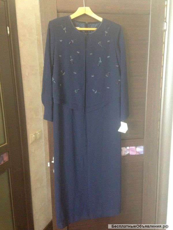 Вечернее платье, темно-синее с вышивкой из бисера