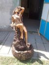 Фонтан девушка на камне Ф-108