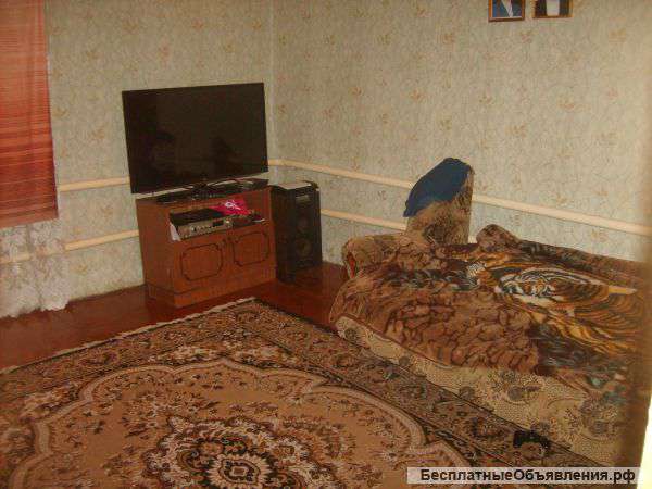 Недорого, продаётся часть дома в центре