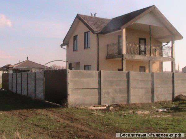 Дом у моря в пригороде Севастополя