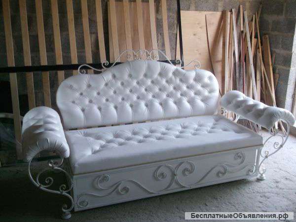 Кованый раскладной диван