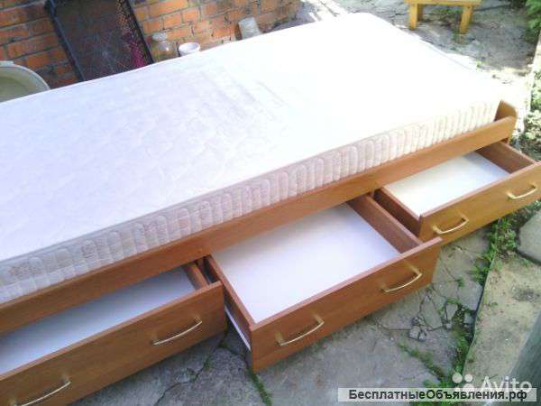 1,5 спальную кровать