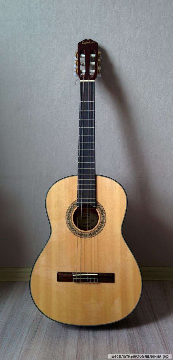 Акустическая гитара Epiphone с чехлом