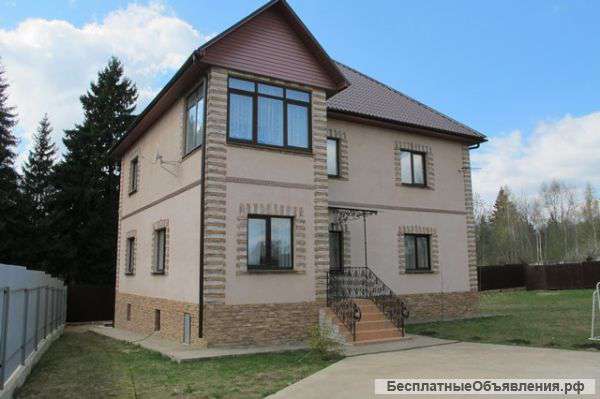 Ленинградское шоссе 20 км. Сдается коттедж на сутки.