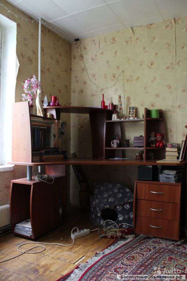 Стол компьютерный