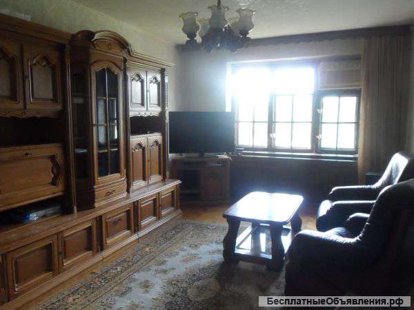 Сдам 3к. квартиру на длительный срок.