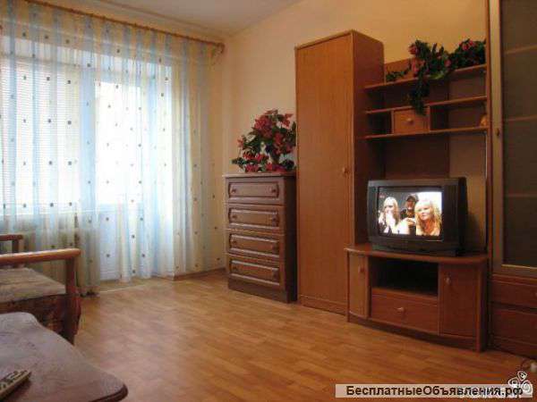 Сдам в аренду 2 комнатную квартиру на длительный срок