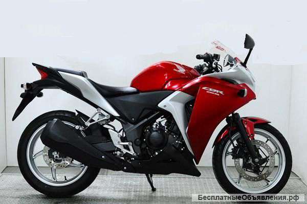 Спортбайк Honda CBR250R