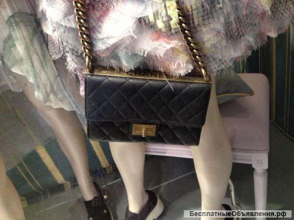 Модная брендовая одежда и обувь со склада Италии