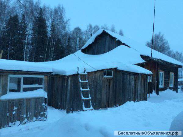 Дом с земельным участком