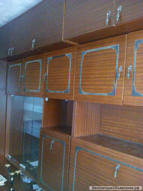 Стенку для гостиной