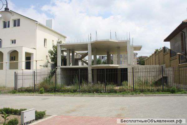 Недостроенный дом в районе 5 км (город)